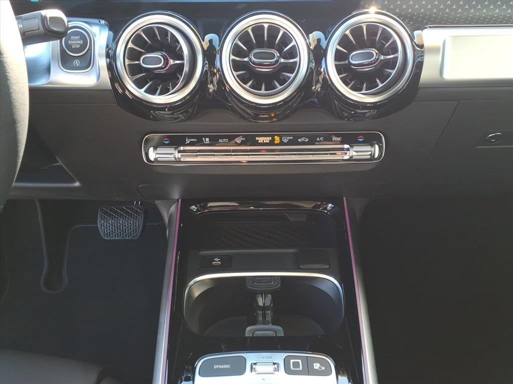 New 2025 Mercedes-Benz GLB 250 4MATIC image 23