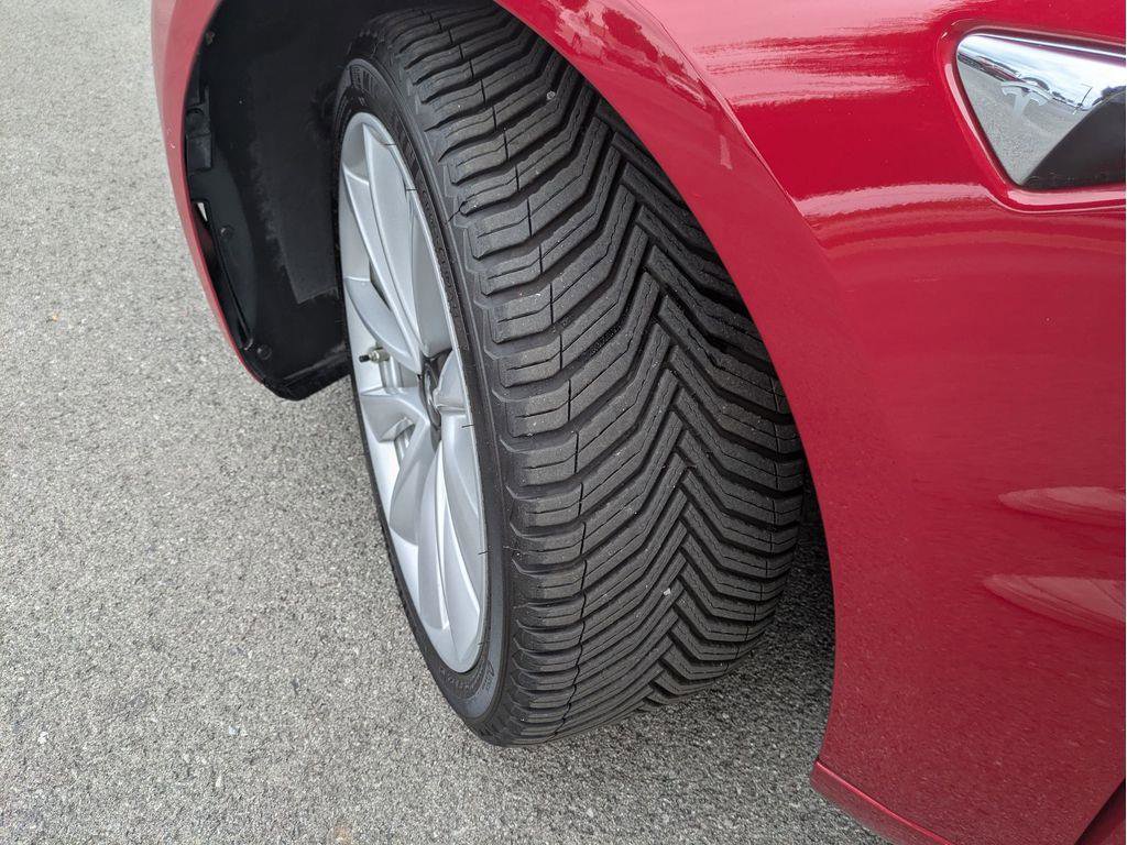 Used 2018 Tesla Model 3 Mid Range image 13