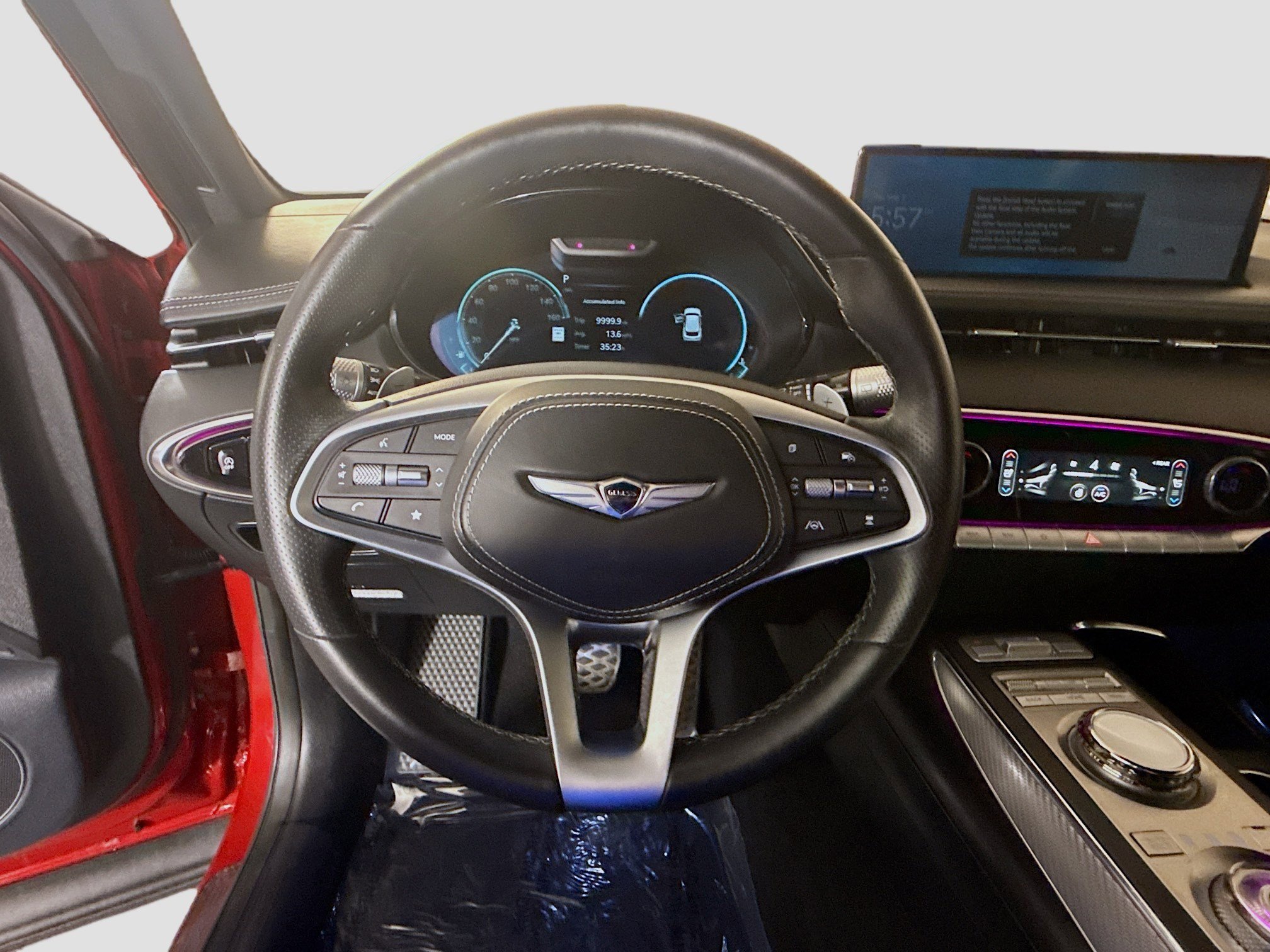 Used 2025 Genesis GV70 2.5T w/ Sport Prestige Package AWD/4WD image 13