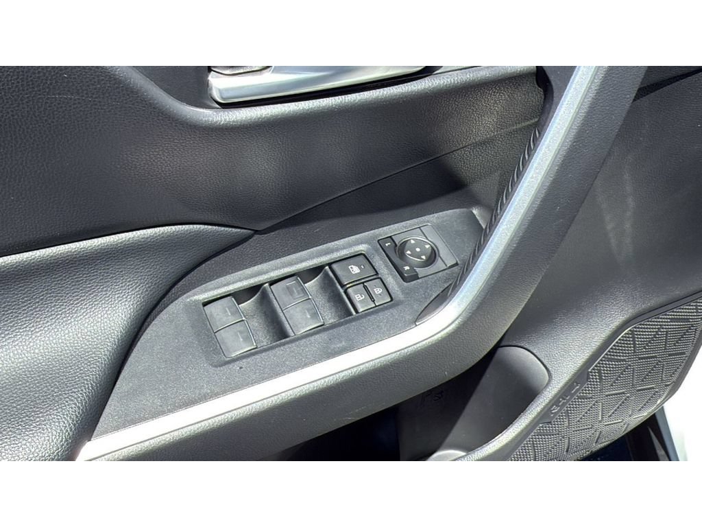 Certified 2024 Toyota RAV4 XLE AWD/4WD image 15