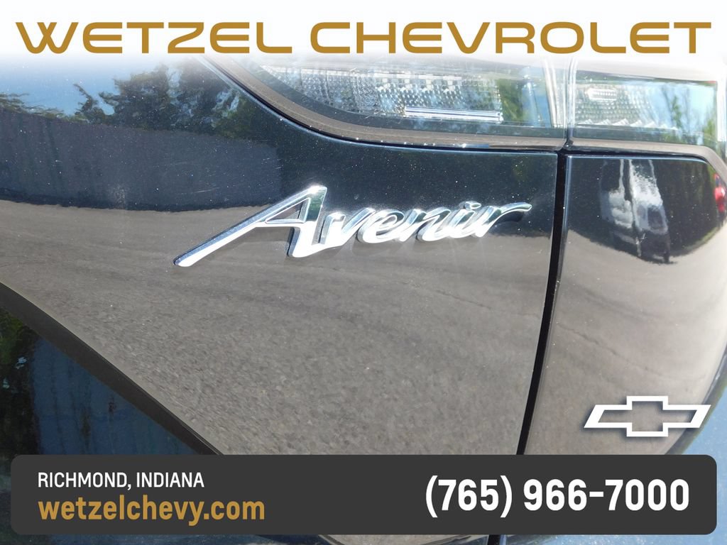 Used 2022 Buick Envision Avenir w/ Technology Package II FWD image 44