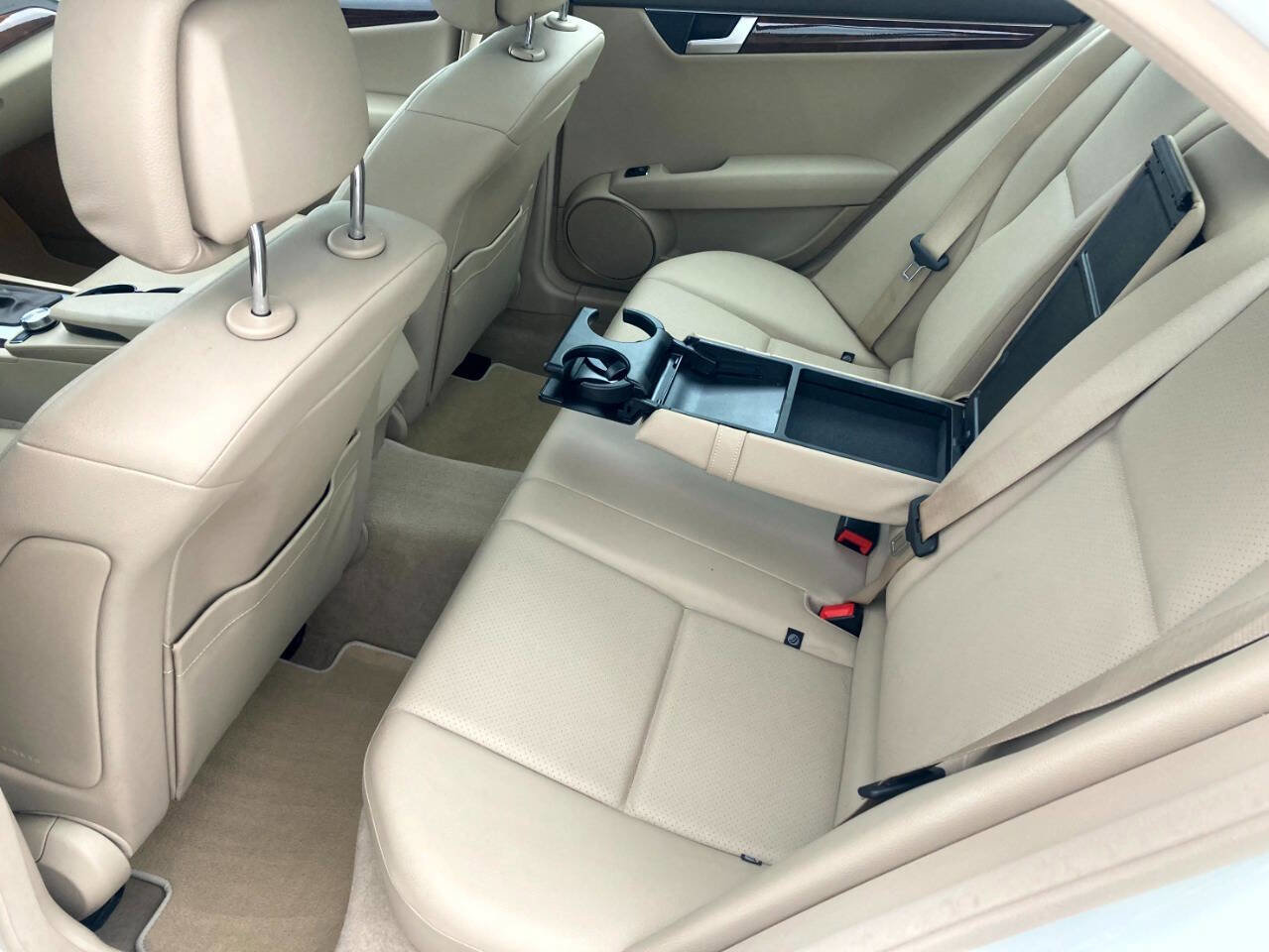 Used 2012 Mercedes-Benz C 300 4MATIC Sedan image 12