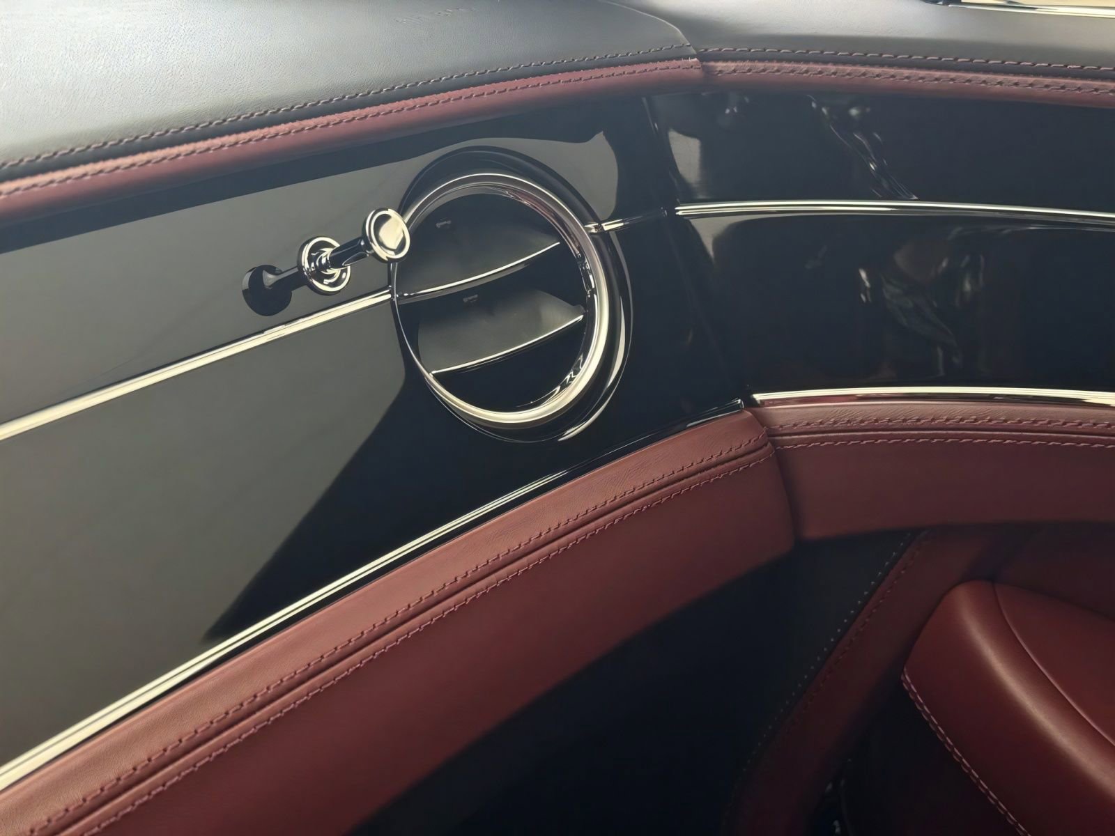 New 2026 Bentley Continental GTC AWD/4WD image 39