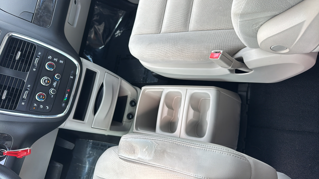 Used 2015 Dodge Grand Caravan SE w/ Quick Order Package 29E SE FWD image 26