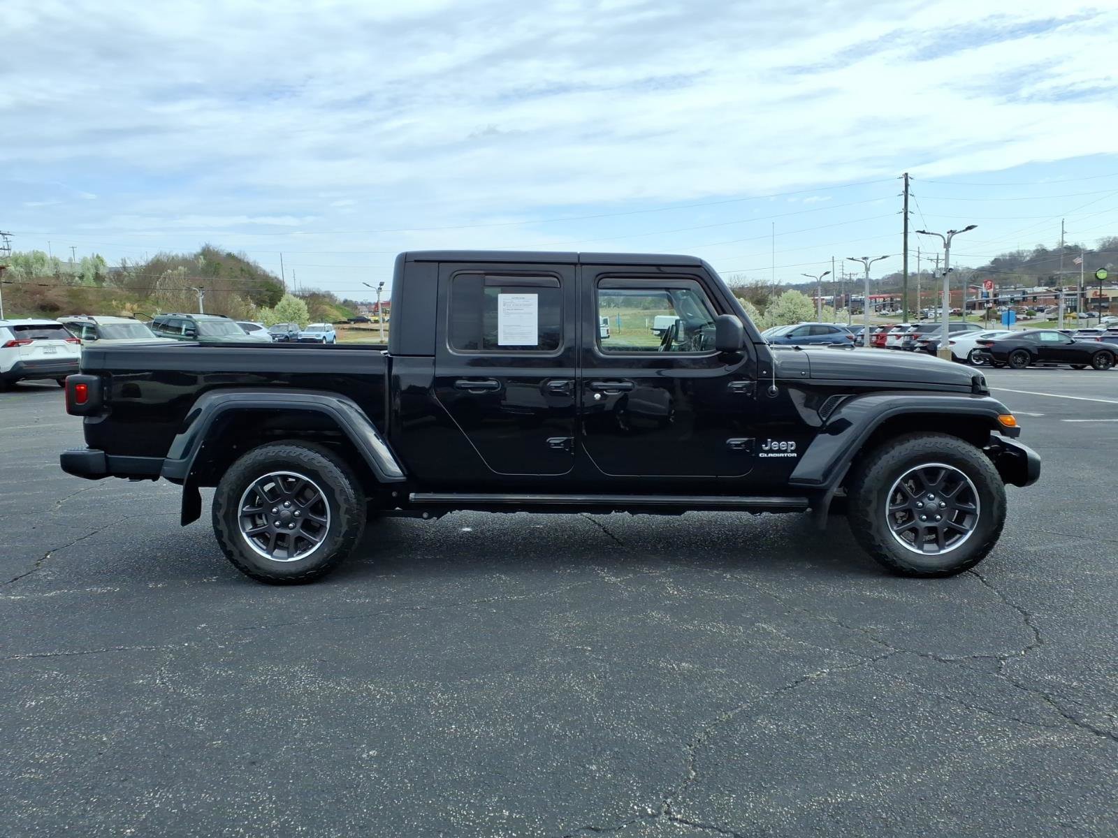 Used 2021 Jeep Gladiator Overland w/ Popular Equipment Package image 9