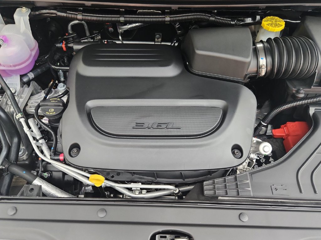 New 2027 Chrysler Pacifica LX FWD image 32