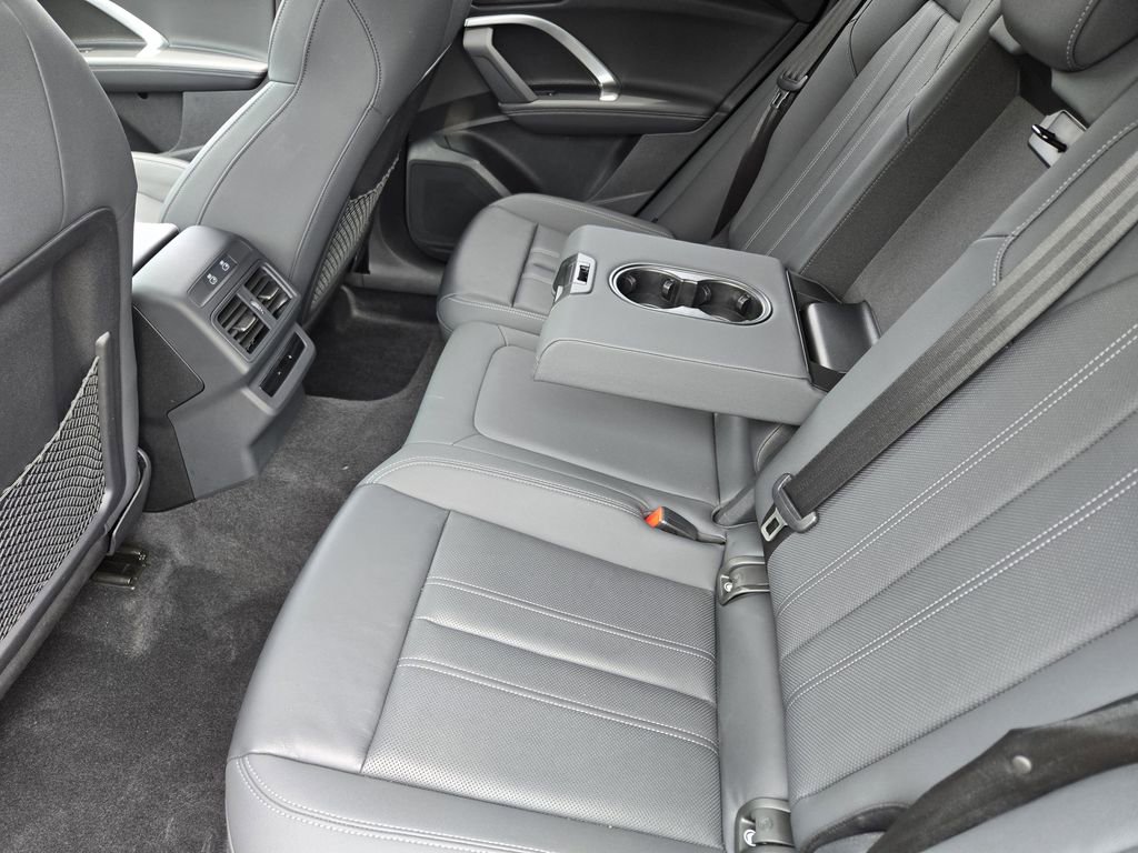 Certified 2025 Audi Q5 Premium Plus w/ Premium Plus AWD/4WD image 40