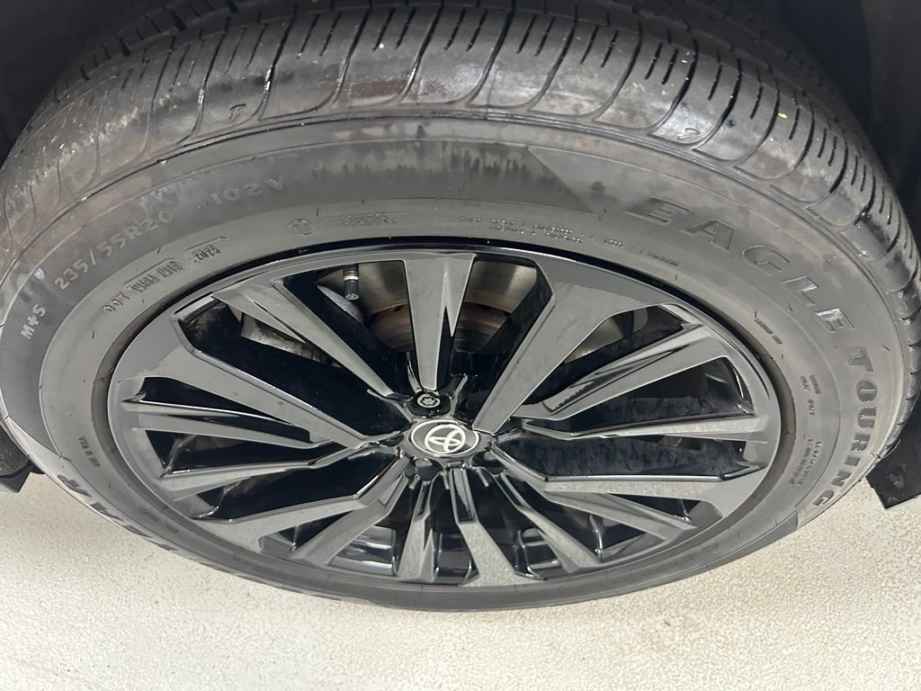 Certified 2025 Toyota Highlander XSE AWD/4WD image 9
