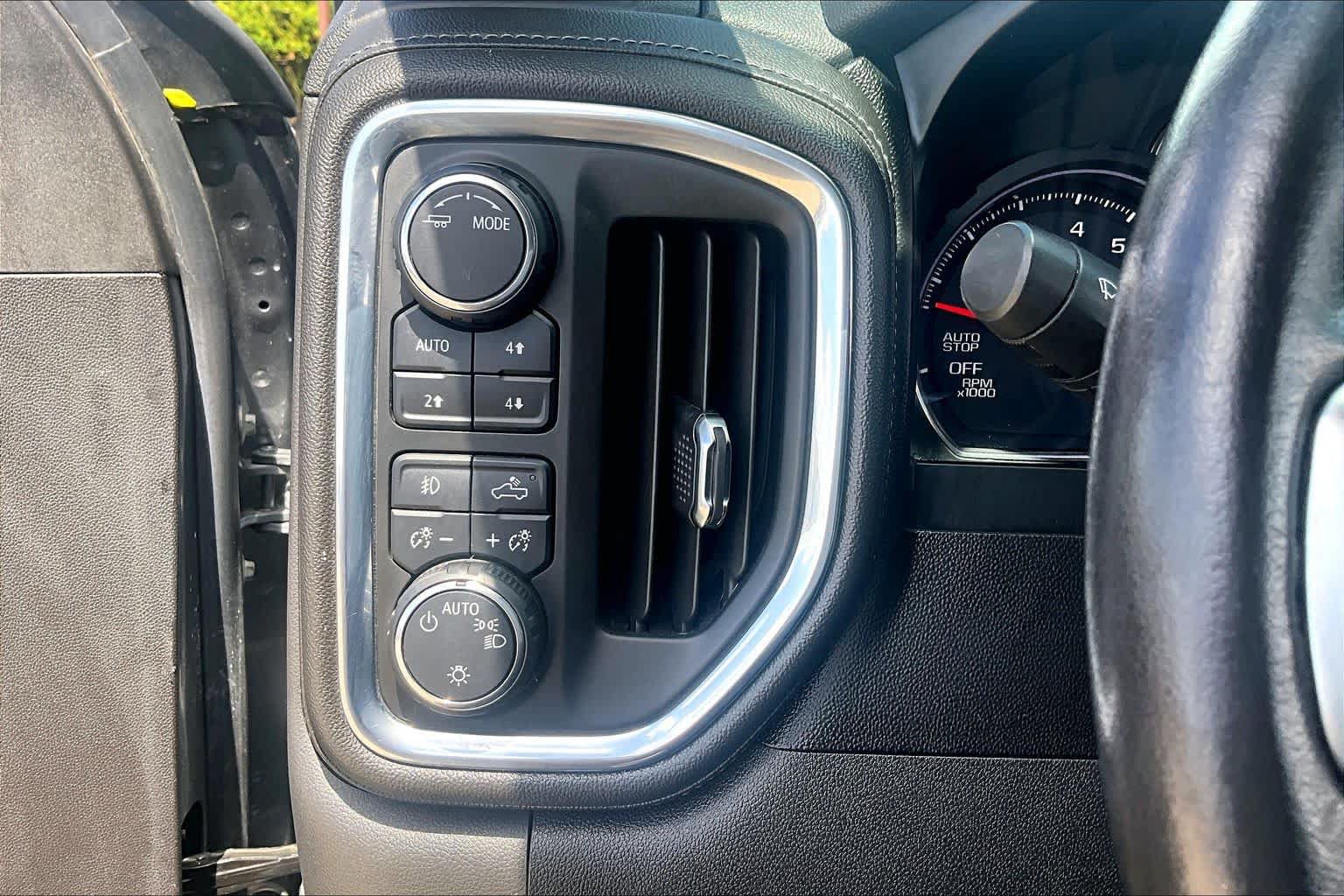 Used 2020 Chevrolet Silverado 1500 RST w/ All-Star Edition AWD/4WD image 36