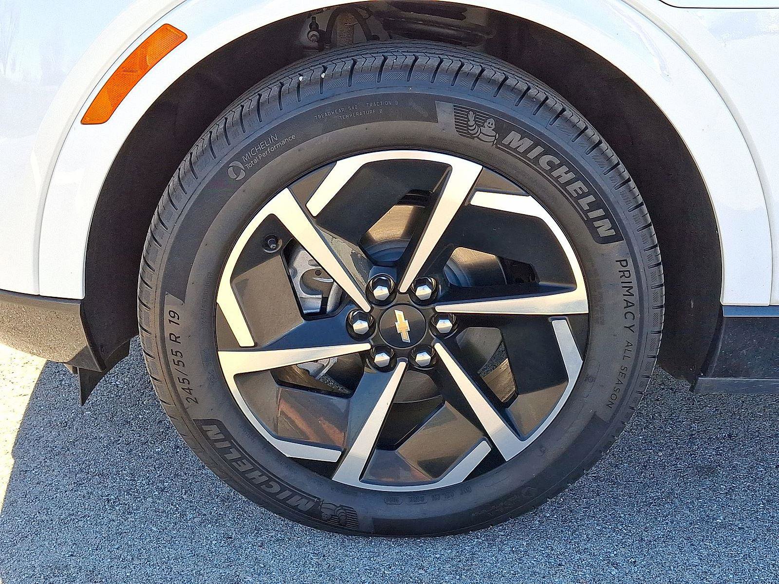 Used 2024 Chevrolet Equinox EV LT image 33