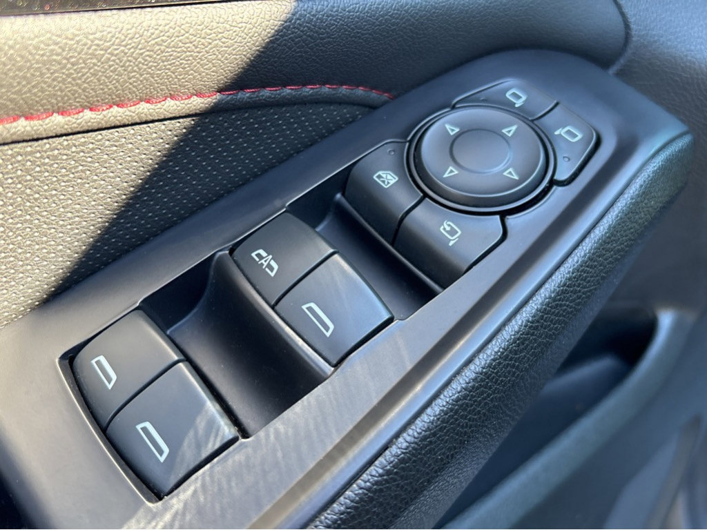 Used 2022 Chevrolet Traverse RS AWD/4WD image 26