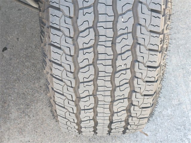 Used 2025 Chevrolet Traverse Z71 w/ Enhanced Driving Package AWD/4WD image 18
