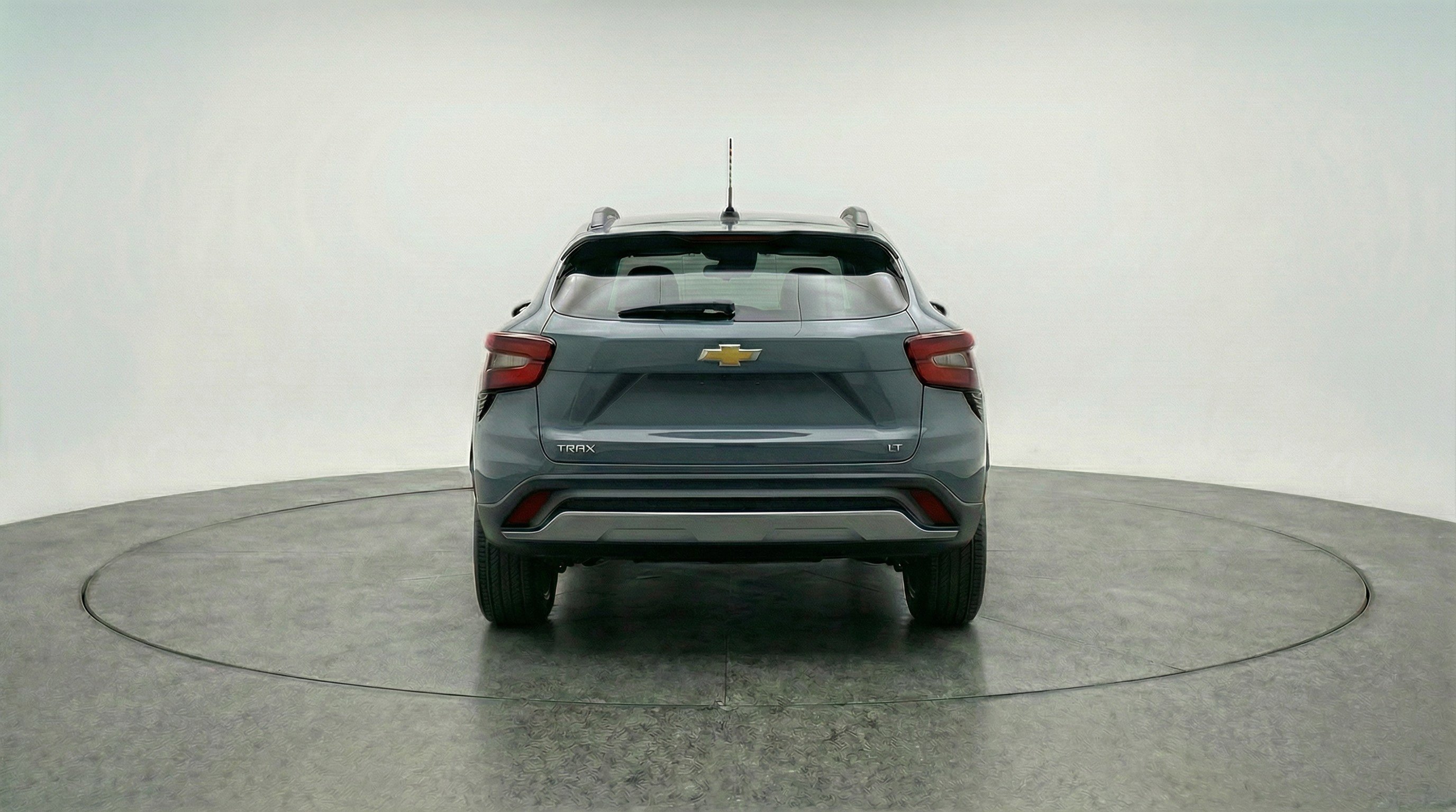 Used 2025 Chevrolet Trax LT image 7