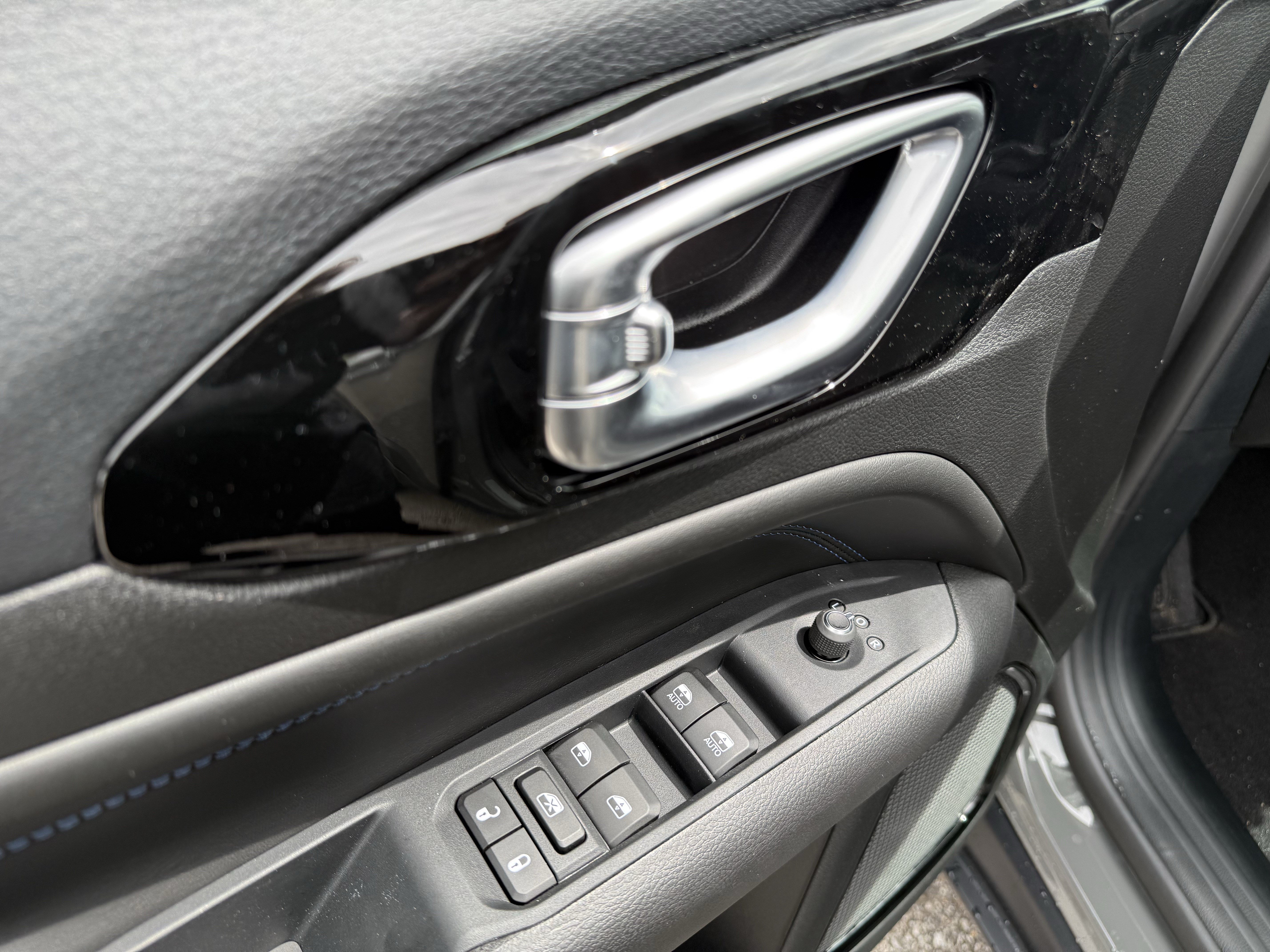 New 2026 Jeep Compass Latitude AWD/4WD image 15