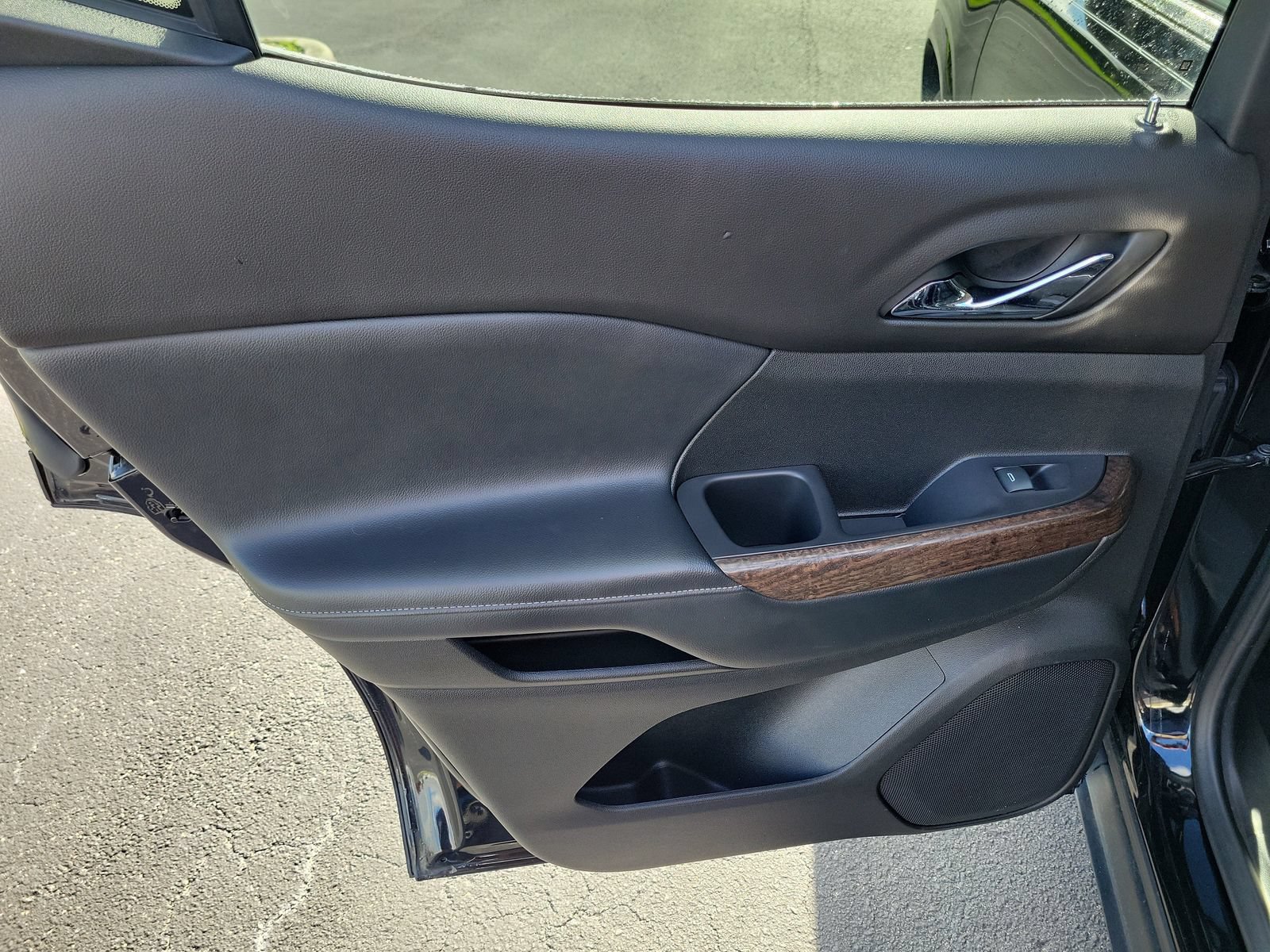 Used 2020 GMC Acadia Denali FWD image 9