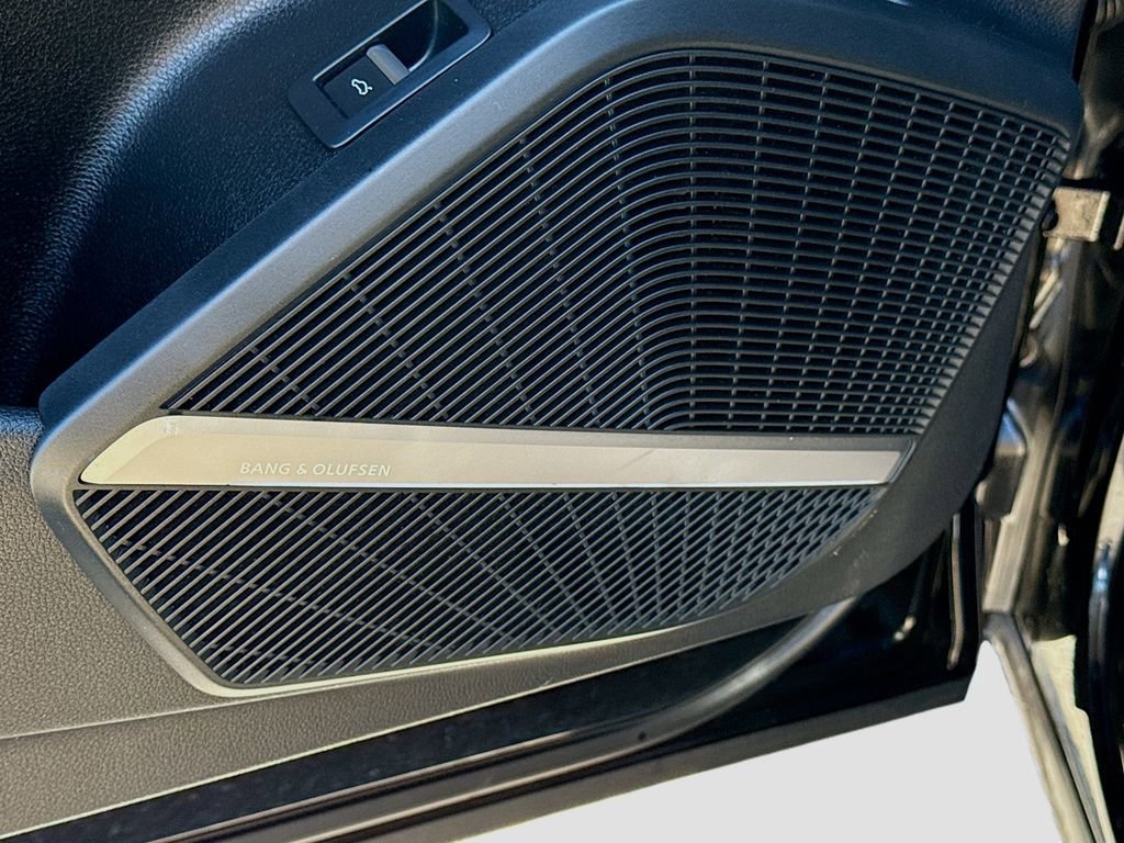 Used 2019 Audi SQ5 Premium Plus w/ Premium Plus Package image 23