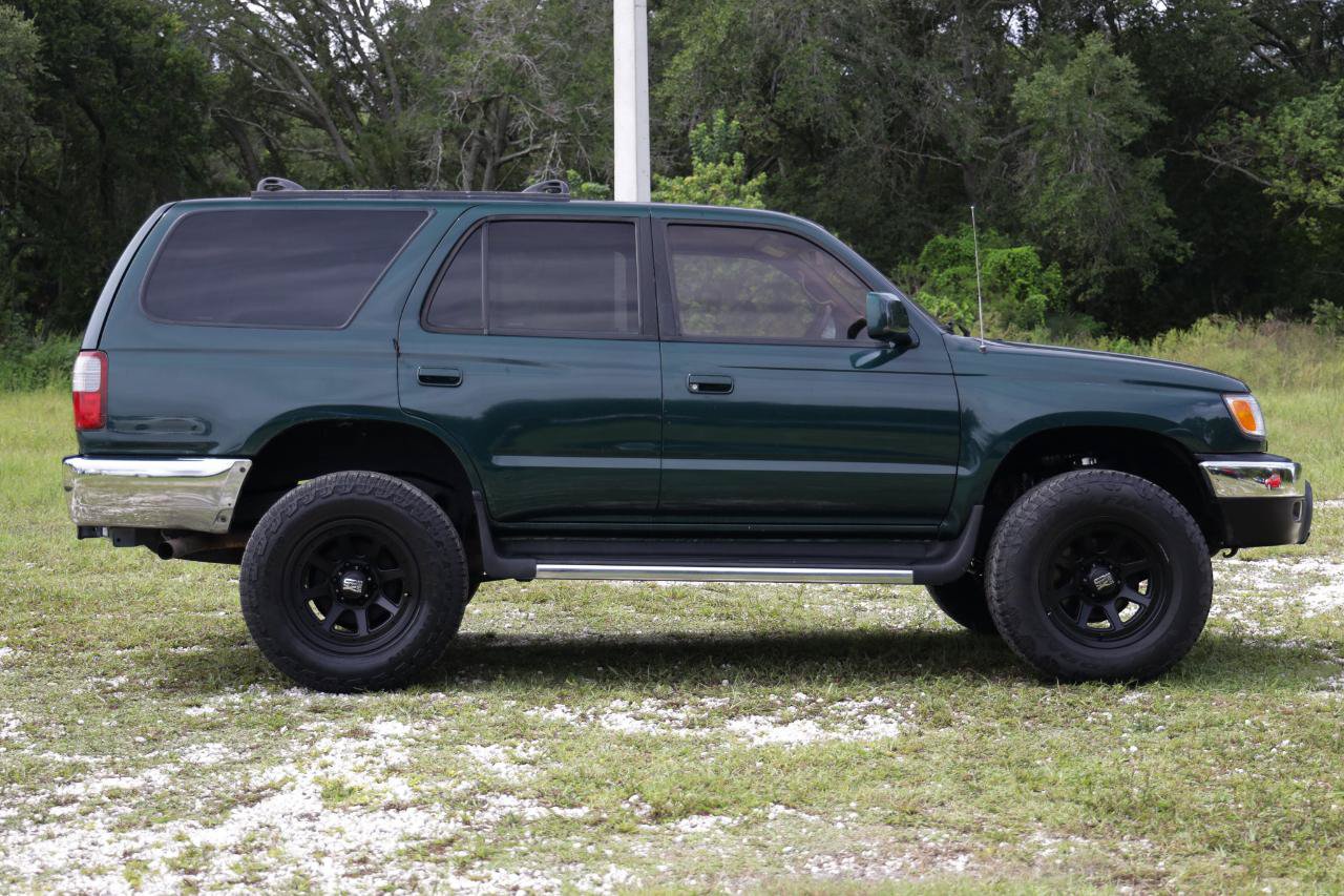 Used 2000 Toyota 4Runner SR5 w/ Upgrade Value Pkg 2 RWD image 13