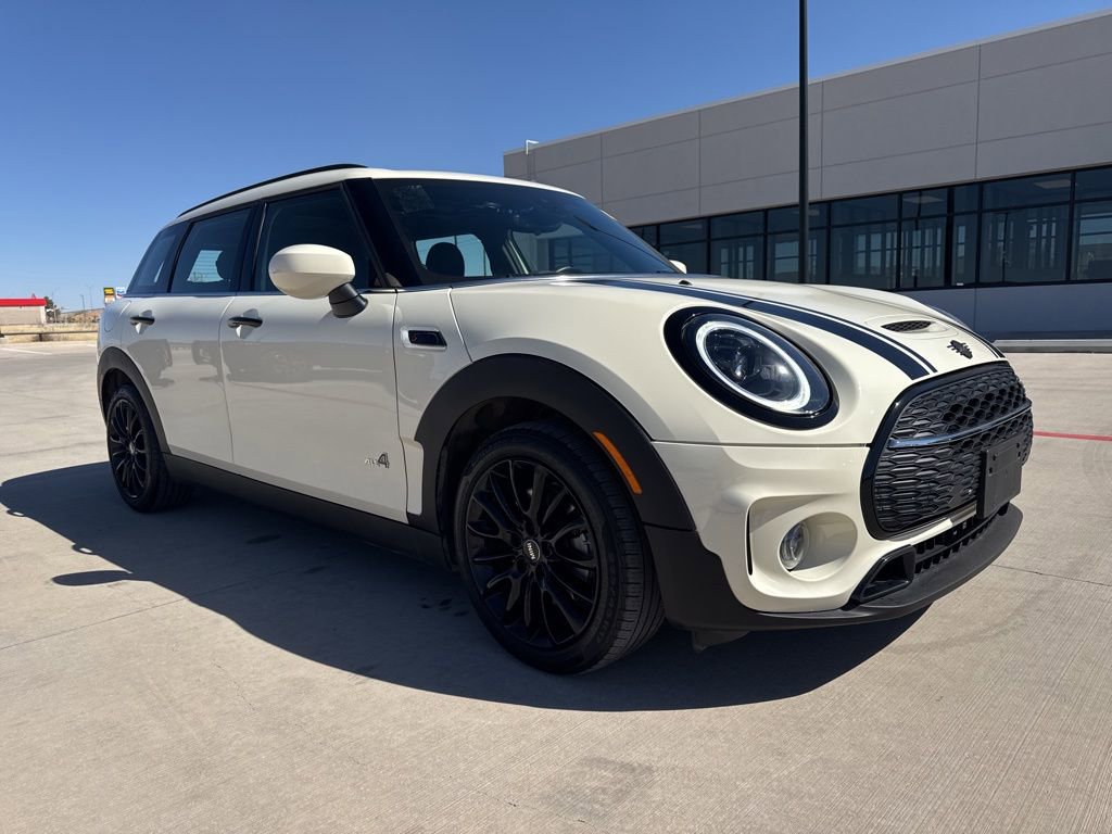 Used 2022 MINI Cooper Clubman S w/ Premium Package image 7