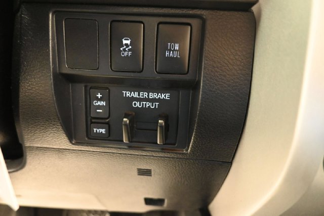 Used 2017 Toyota Tundra SR5 w/ TRD Off Road Package AWD/4WD image 18