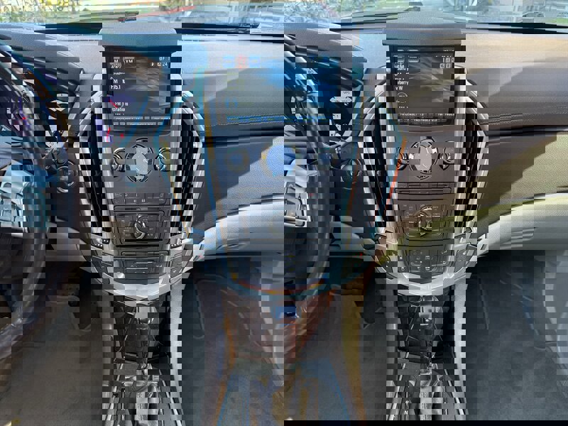 Used 2012 Cadillac SRX Performance image 21