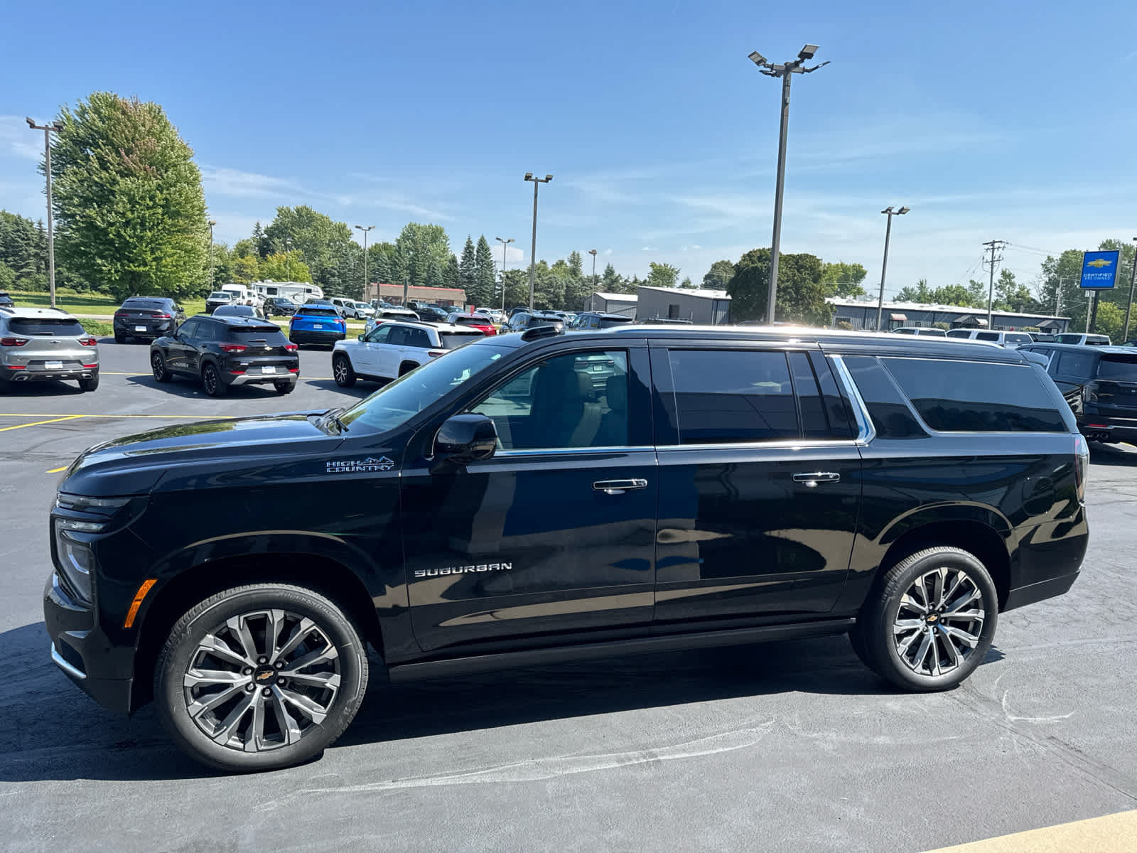 New 2026 Chevrolet Suburban High Country AWD/4WD image 8