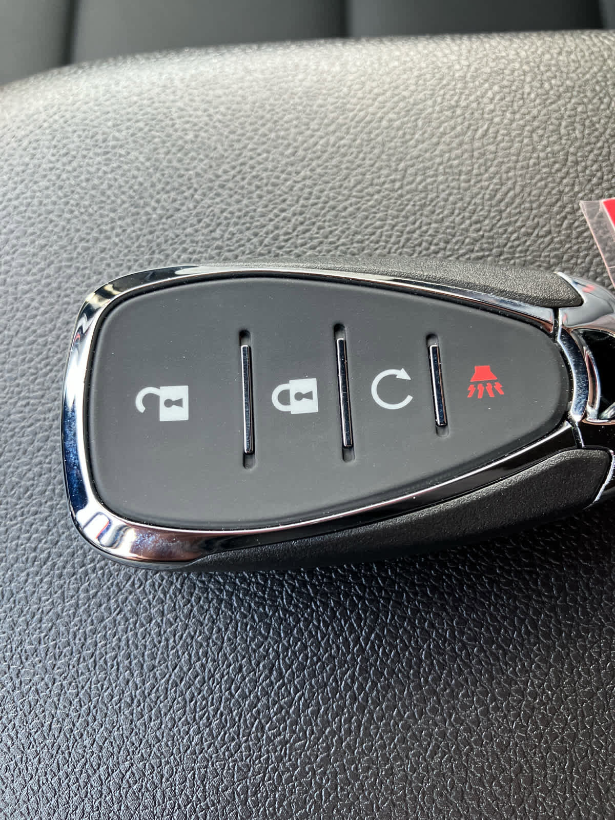 New 2026 Chevrolet Trax RS w/ Driver Confidence Package image 30