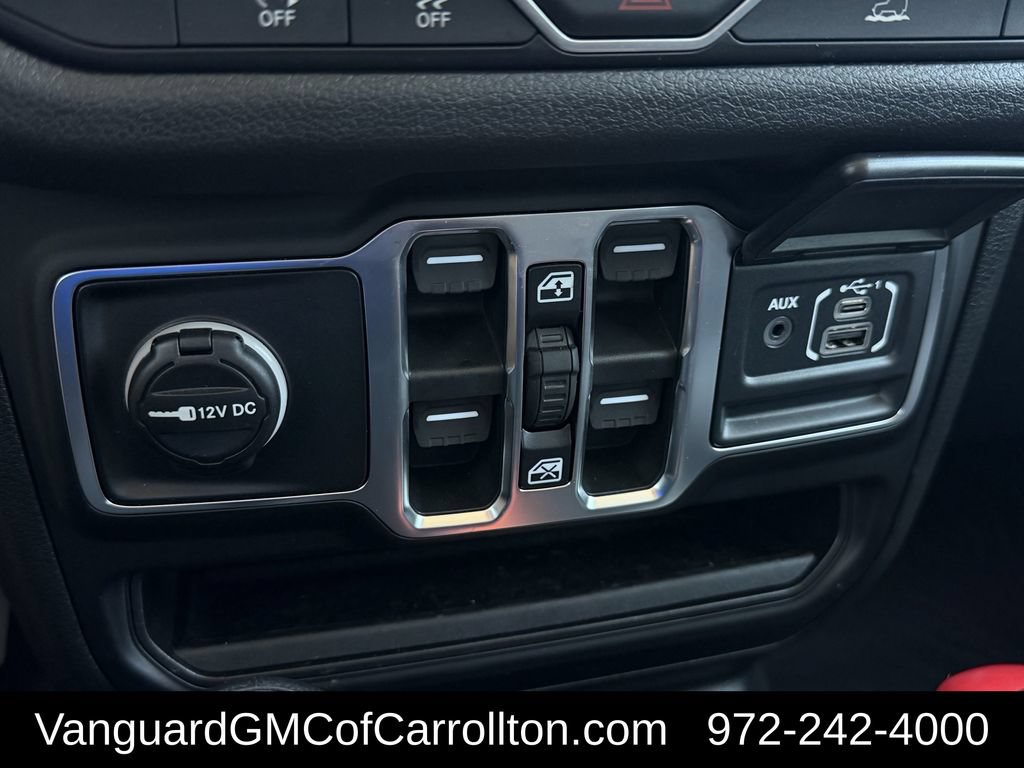 Used 2026 Jeep Gladiator Sport AWD/4WD image 24