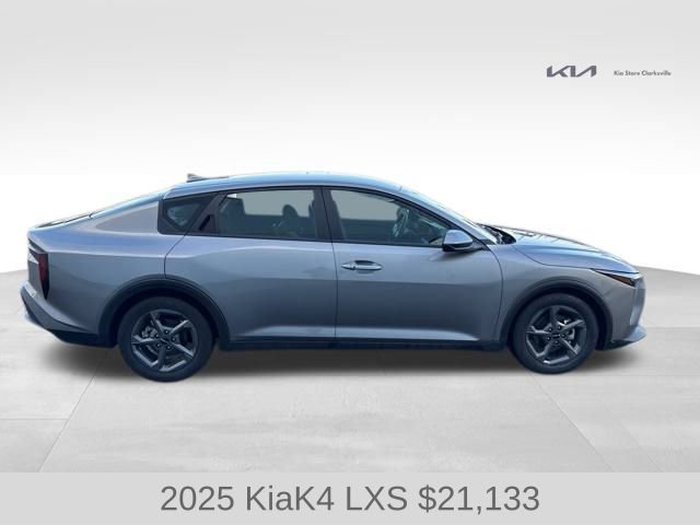 Used 2025 Kia K4 LXS image 9