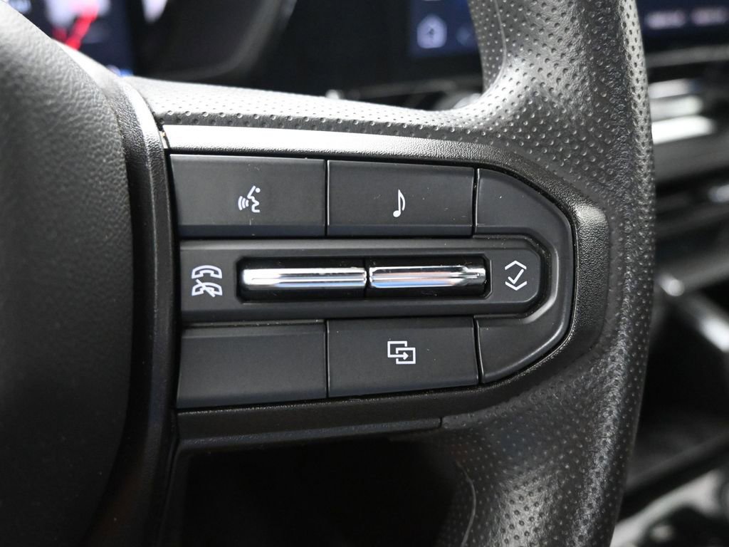 Used 2024 Chevrolet Colorado Trail Boss w/ Technology Package image 28