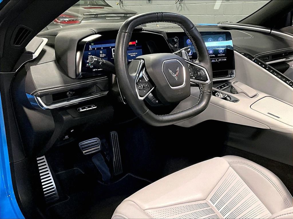 Used 2020 Chevrolet Corvette Stingray Preferred Cpe w/ 2LT Preferred Equipment Group image 4