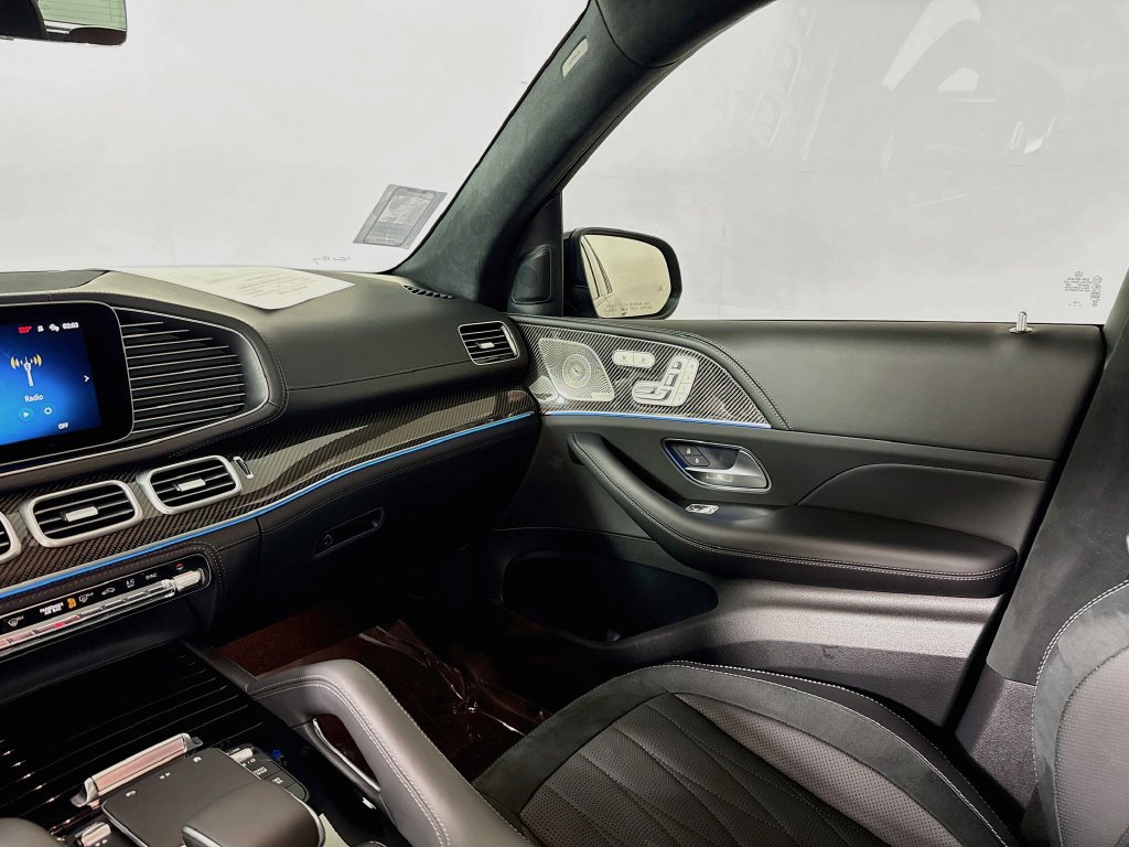 Used 2026 Mercedes-Benz GLS 63 AMG 4MATIC image 25