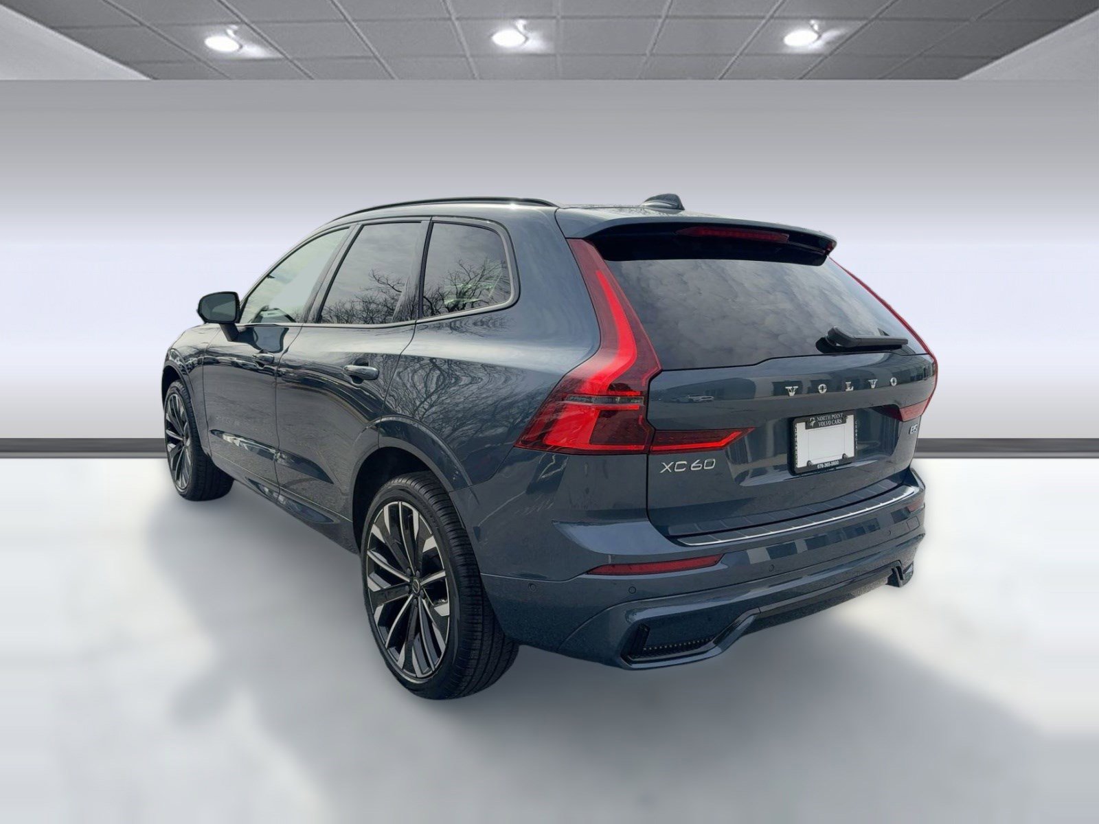 New 2026 Volvo XC60 B5 Ultra w/ Protection Package Premier image 3