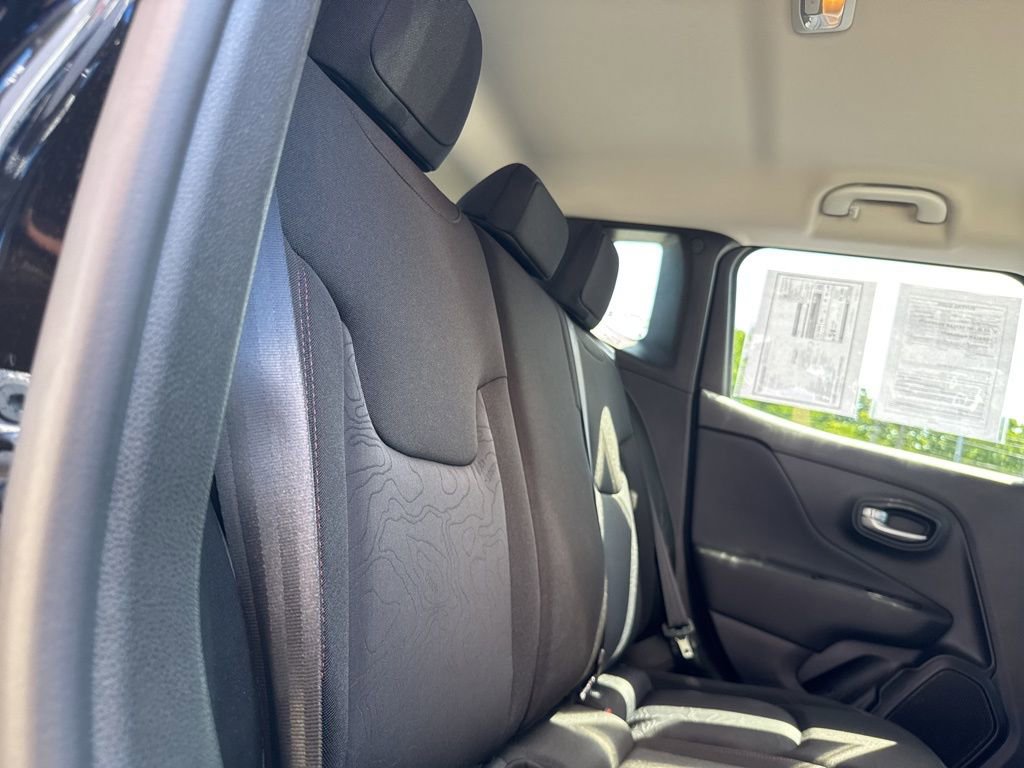 Used 2023 Jeep Renegade Trailhawk image 56