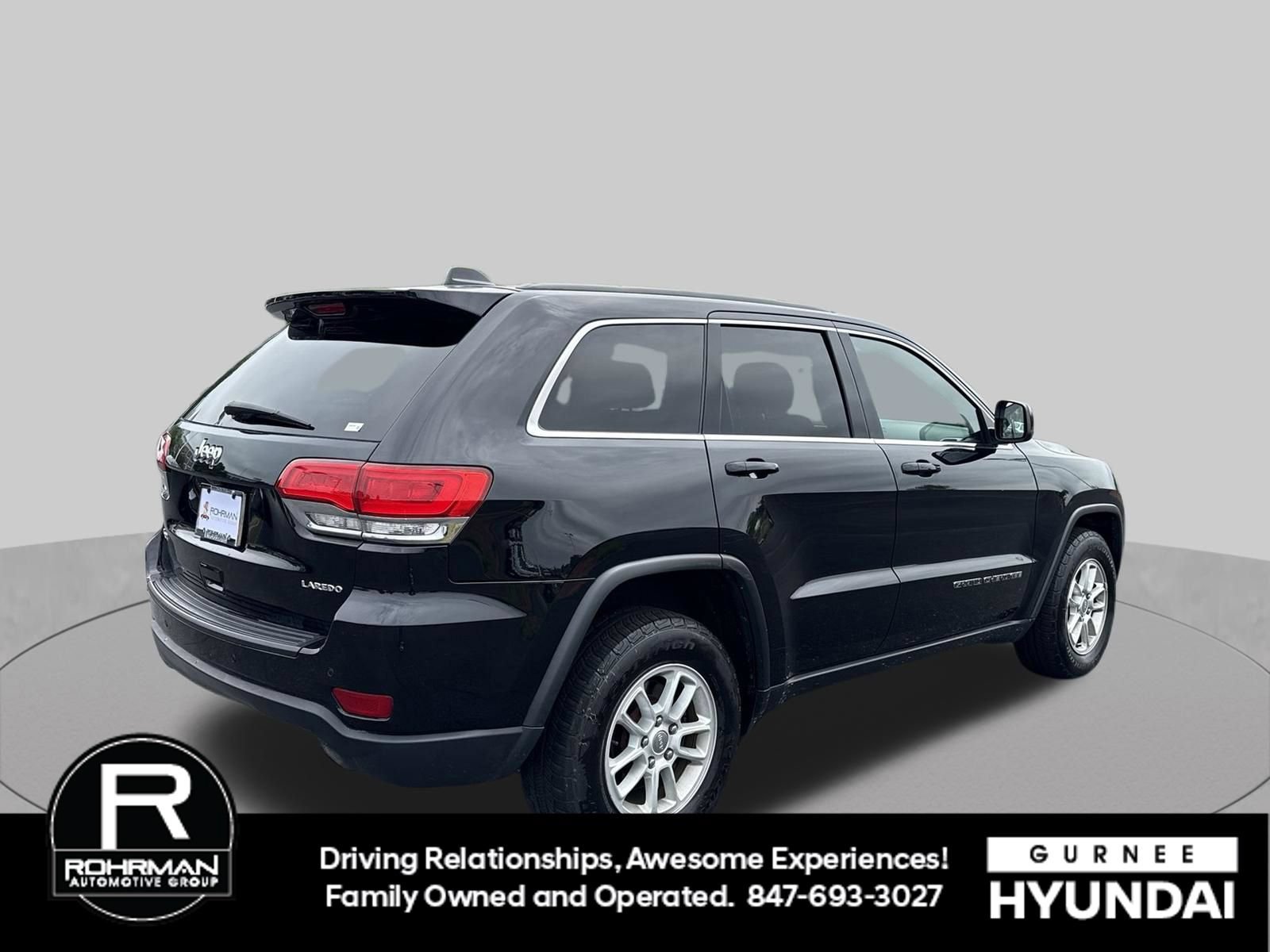 Used 2018 Jeep Grand Cherokee Laredo AWD/4WD image 9