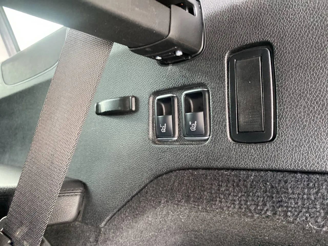 Used 2017 Mercedes-Benz GLS 450 GLS 450 Sport Utility 4D image 8