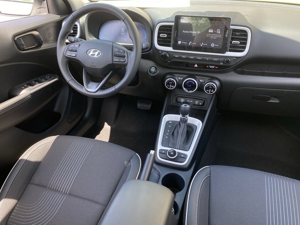 New 2026 Hyundai Venue SEL FWD image 15