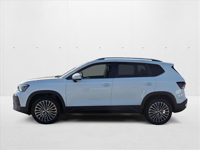 New 2025 Volkswagen Taos SE image 5