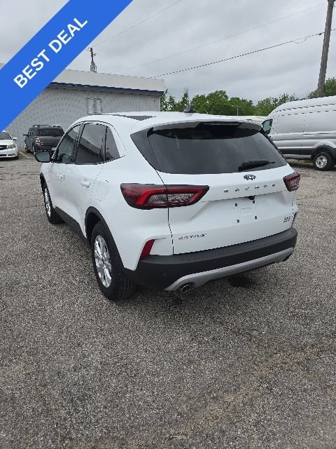 Used 2024 Ford Escape Active w/ Tech Pack #1 FWD image 11
