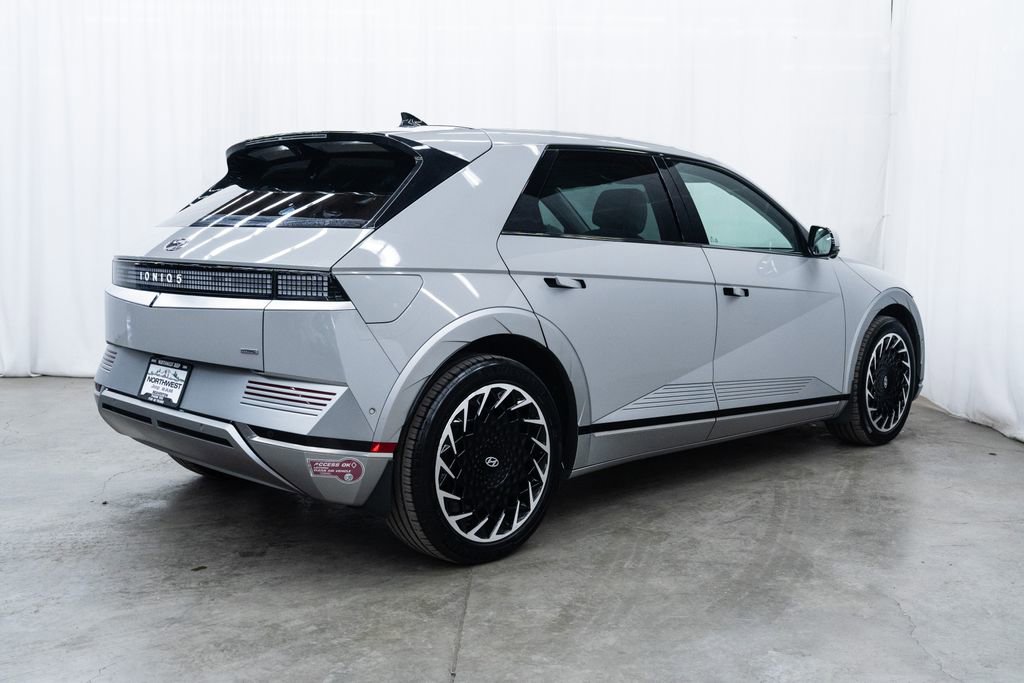 Used 2024 Hyundai Ioniq 5 Limited image 6