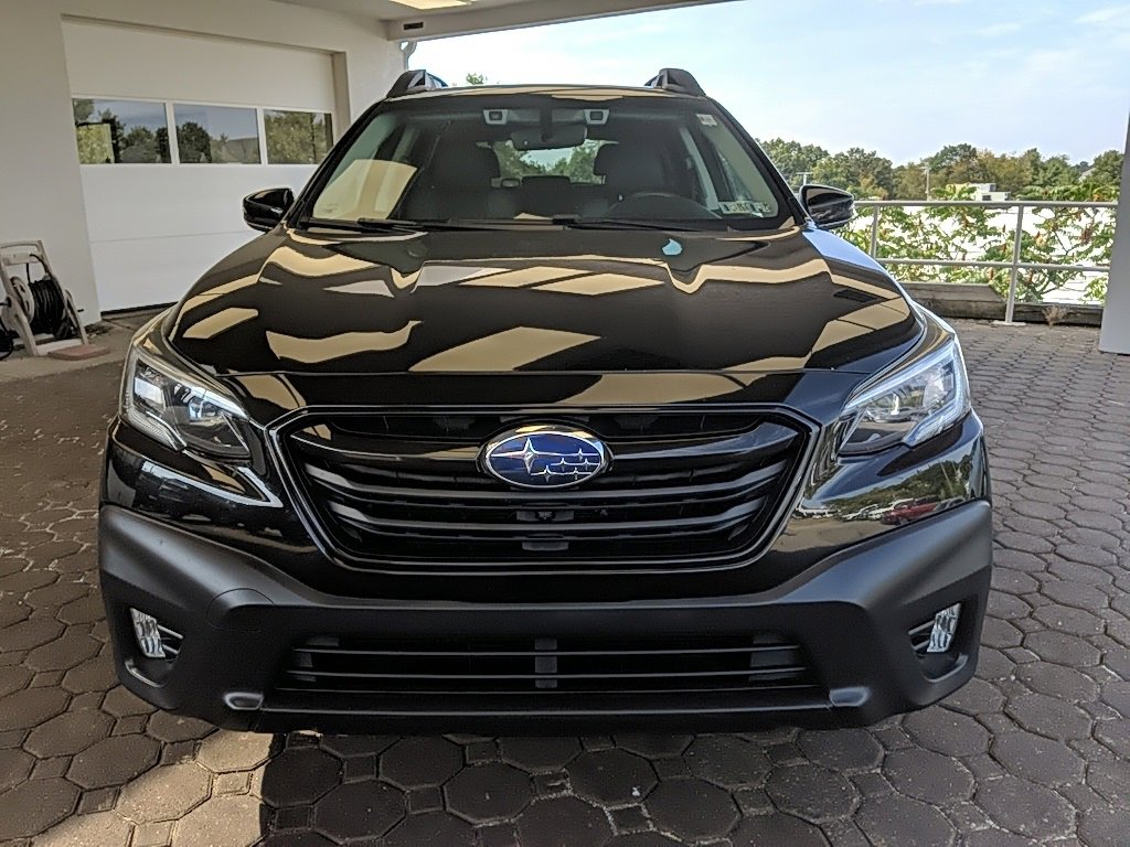 Used 2020 Subaru Outback Onyx Edition XT w/ Popular Package #2 image 2