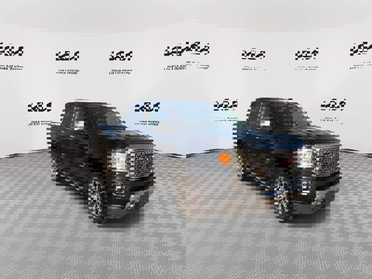 Used 2019 GMC Canyon Denali image 3