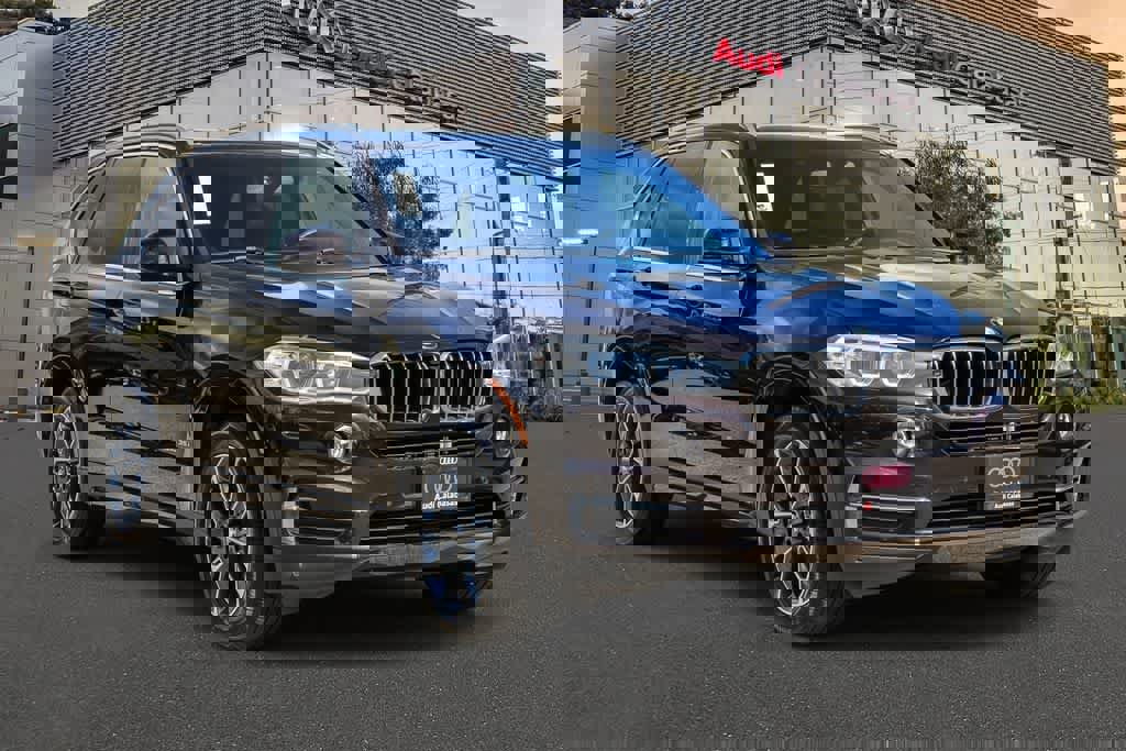 Used 2018 BMW X5 sDrive35i w/ M Sport Package image 5