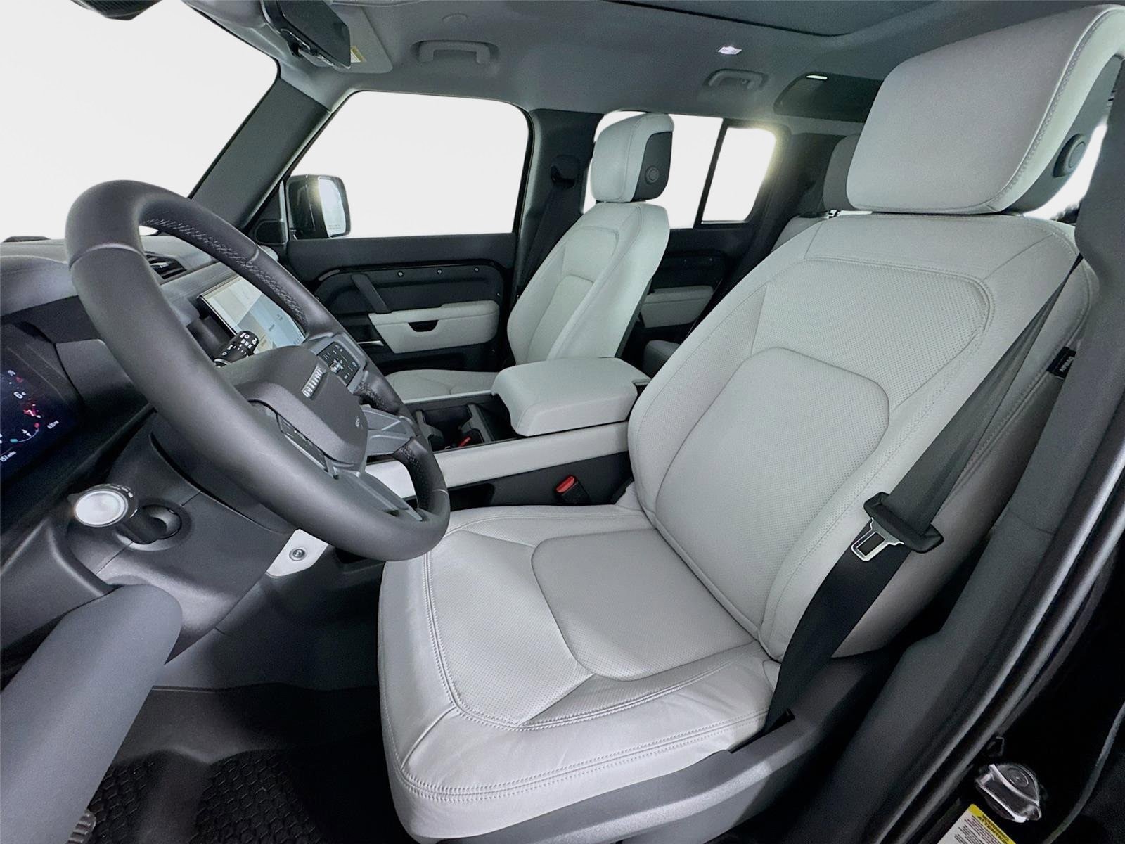 New 2026 Land Rover Defender 110 X-Dynamic SE AWD/4WD image 11