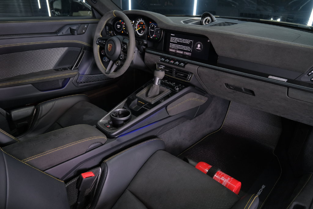 Used 2024 Porsche 911 GT3 RS RWD image 36