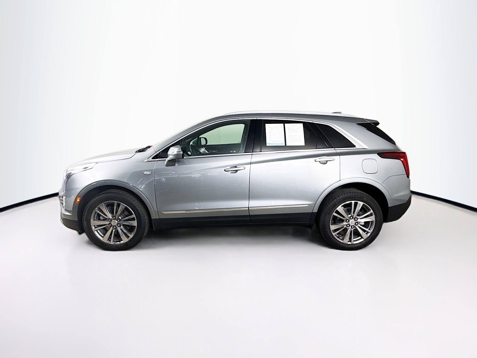 Used 2025 Cadillac XT5 Premium Luxury image 7