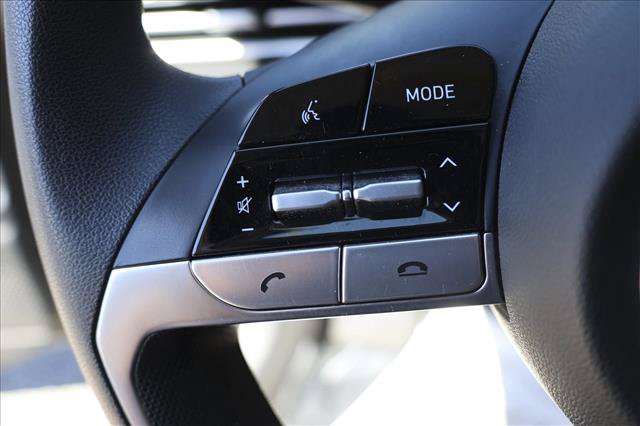 Certified 2021 Hyundai Elantra SEL FWD image 13