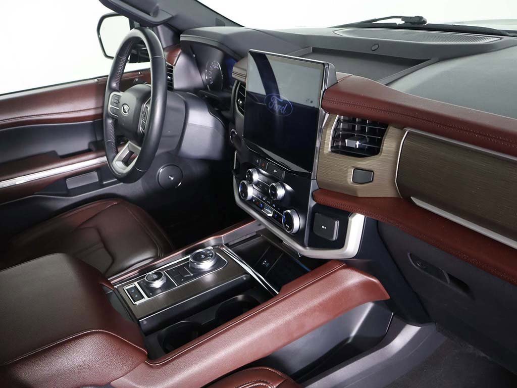 Used 2024 Ford Expedition Max Limited image 32
