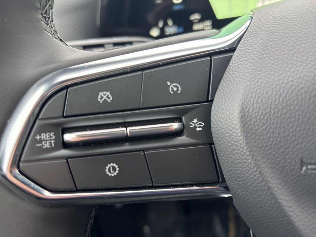 Used 2026 Chevrolet Equinox LT image 3