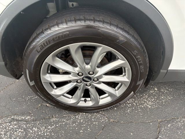 Used 2021 Lincoln Corsair AWD w/ Premium Package image 8