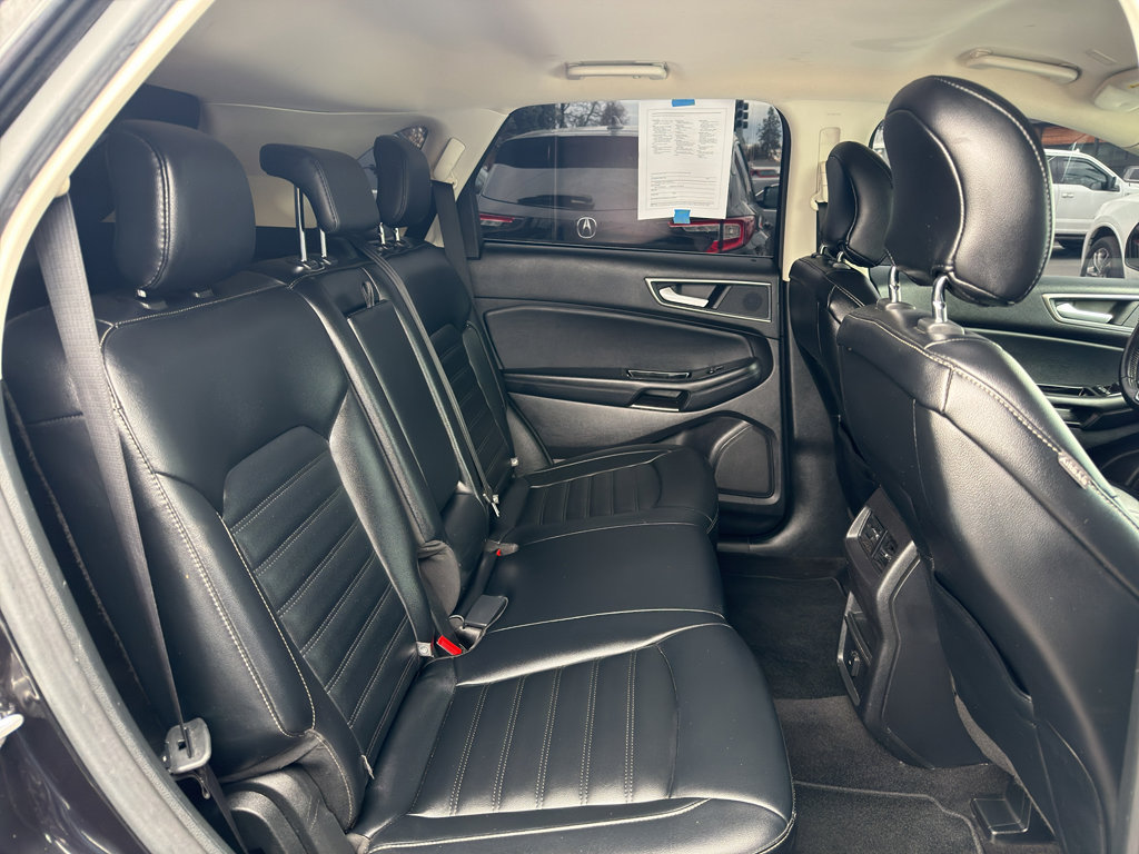 Used 2019 Ford Edge SEL w/ Equipment Group 201A AWD/4WD image 14